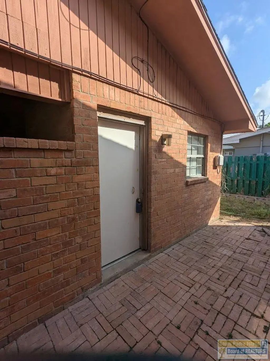 222 E Hickman, Port Isabel