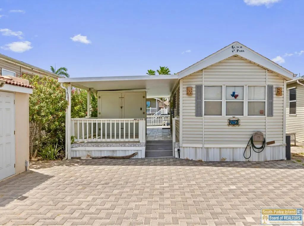 487 W Clam Circle, Port Isabel
