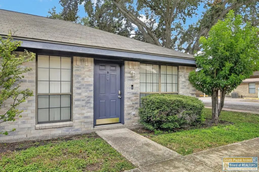 1604 Avocet Ave. B, McAllen