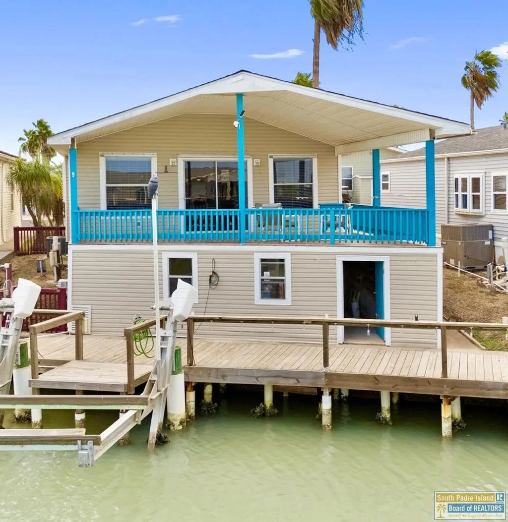 152 E Bonnet Circle, Port Isabel
