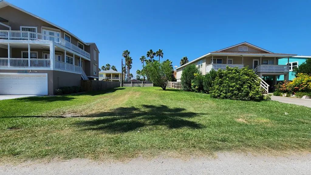 208 W Oleander St., South Padre Island