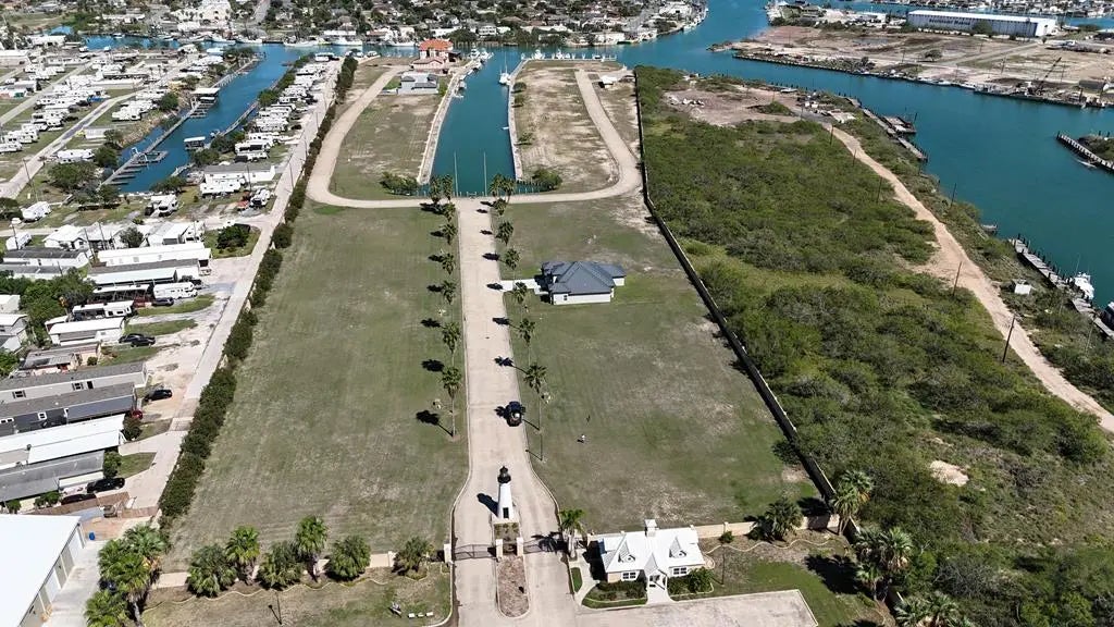 Lot 2 Jean Lafitte, Port Isabel
