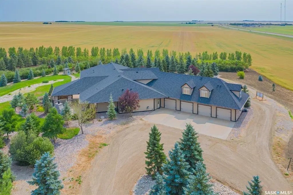 112 4 Highway S, Rosetown