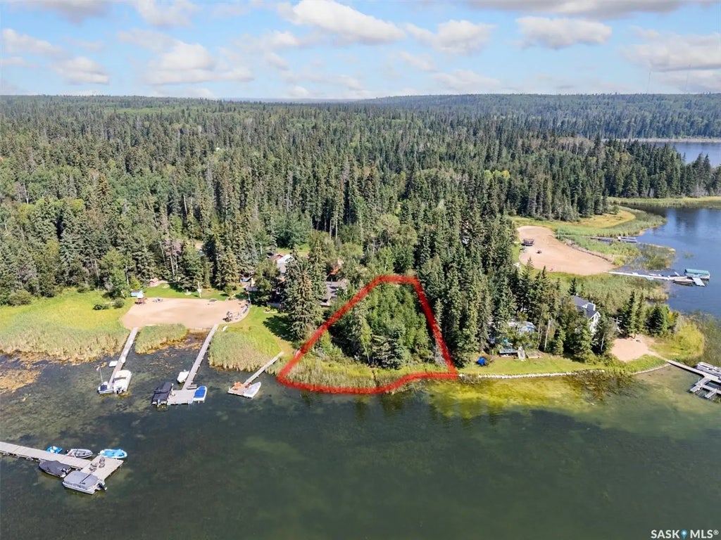 131 Jean Bay, Lakeland Rm No. 521