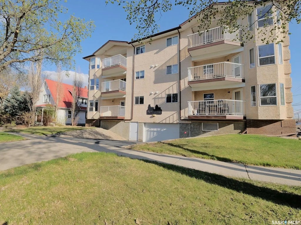 #101 - 114 Third Avenue E, Rosetown