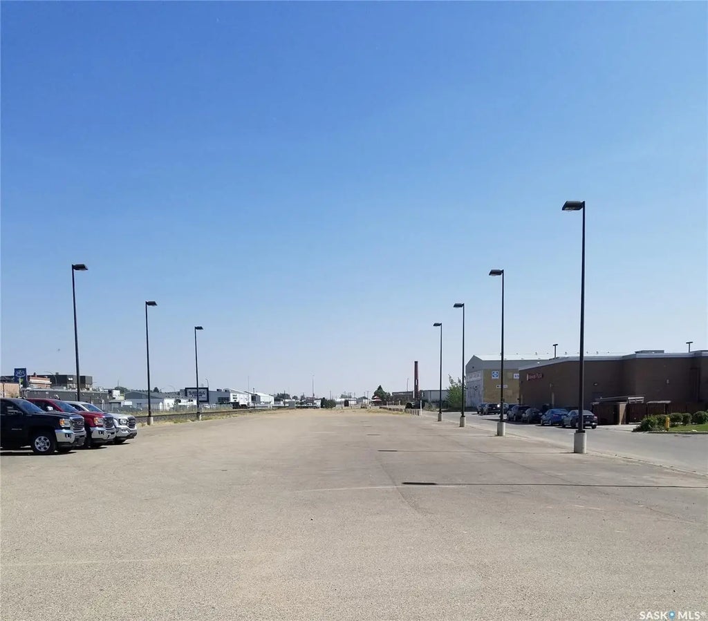 Government Road, Weyburn