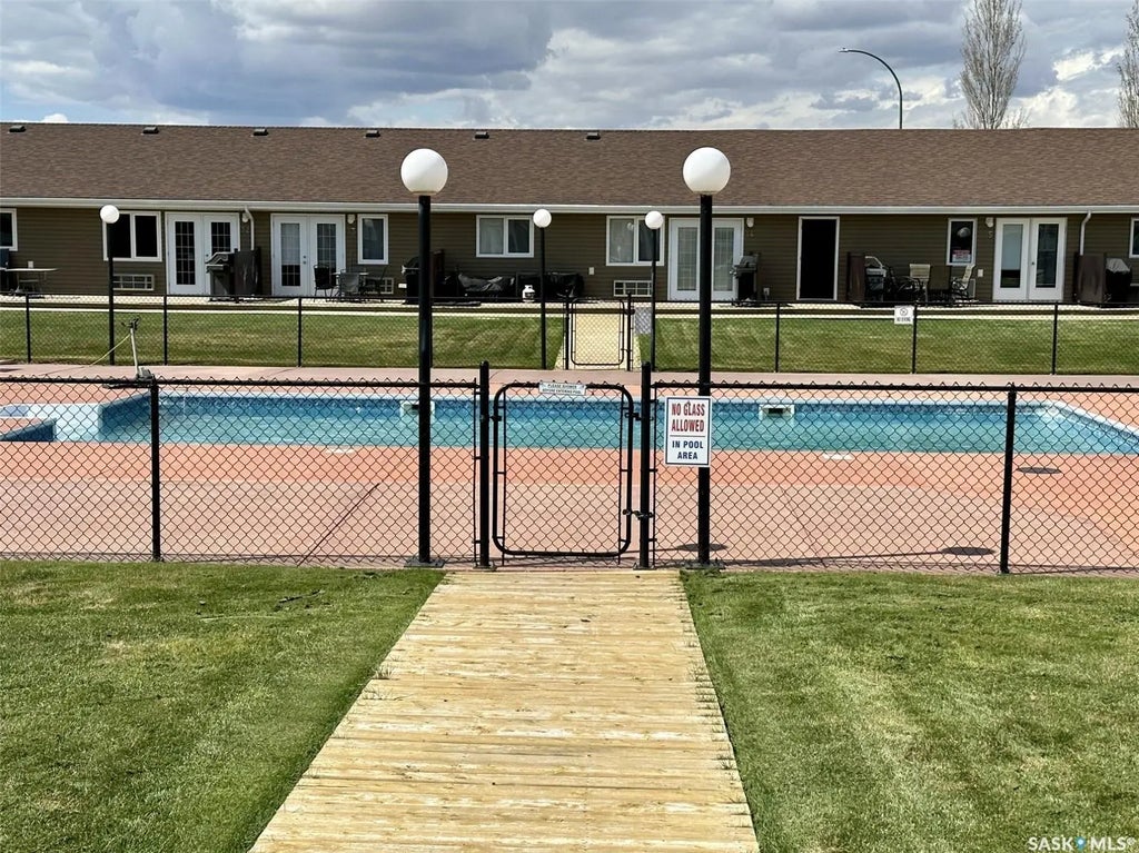 #15 - 1250 Aaro Avenue, Elbow