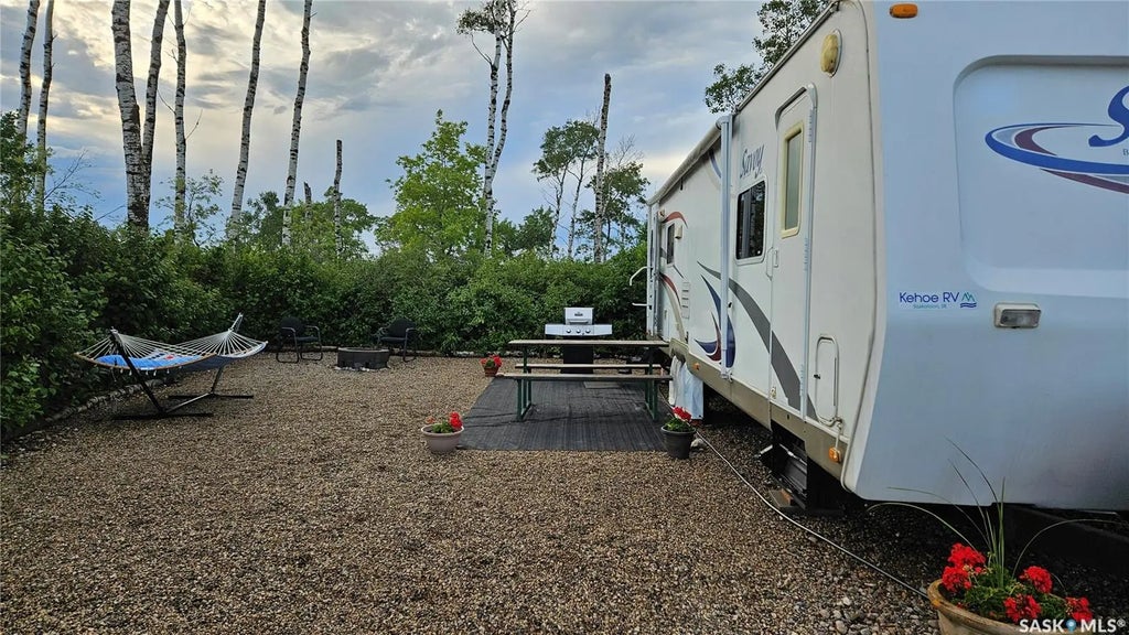 102 Enchanted Loop Deep Woods Rv Campground, Wakaw Lake