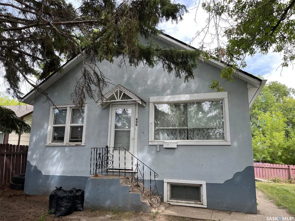 630 5th Avenue E, Prince Albert