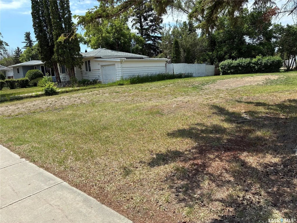 613 P Avenue N, Saskatoon