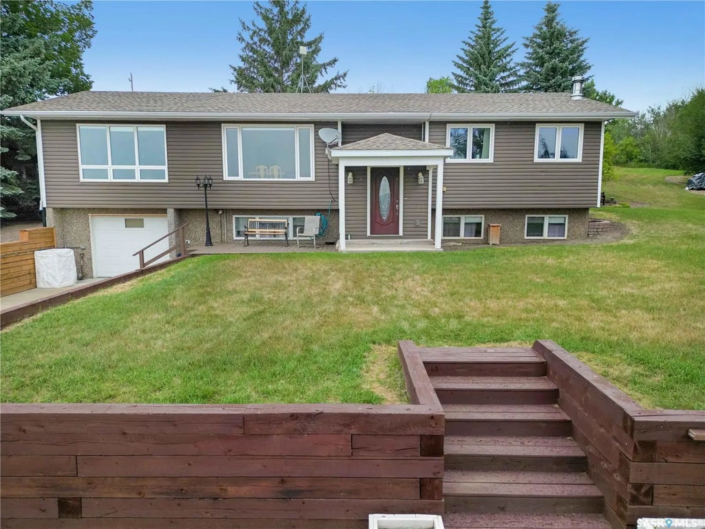 6 Valley View Drive, North Battleford Rm No. 437