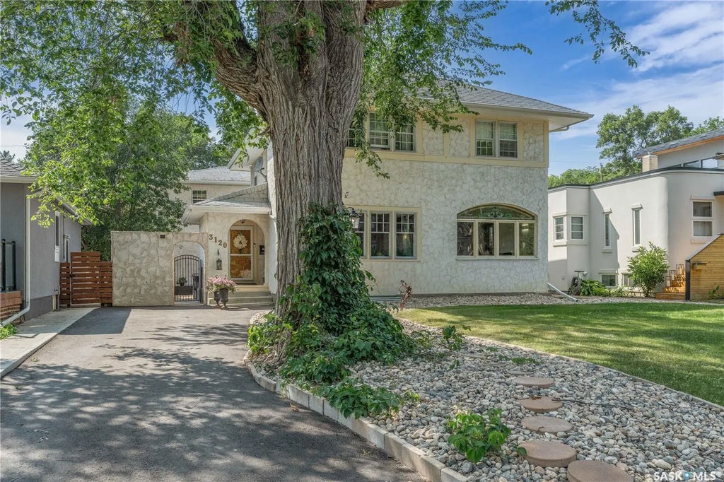3120 Rae Street, Regina
