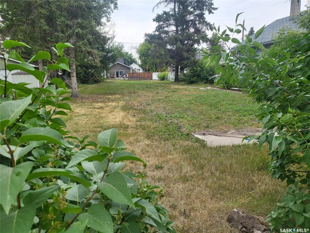 358 6th Avenue W, Melville