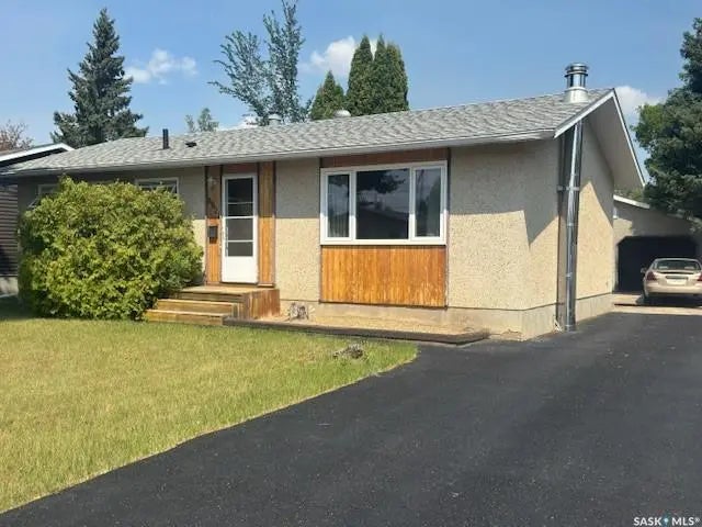 8921 19th Avenue, North Battleford