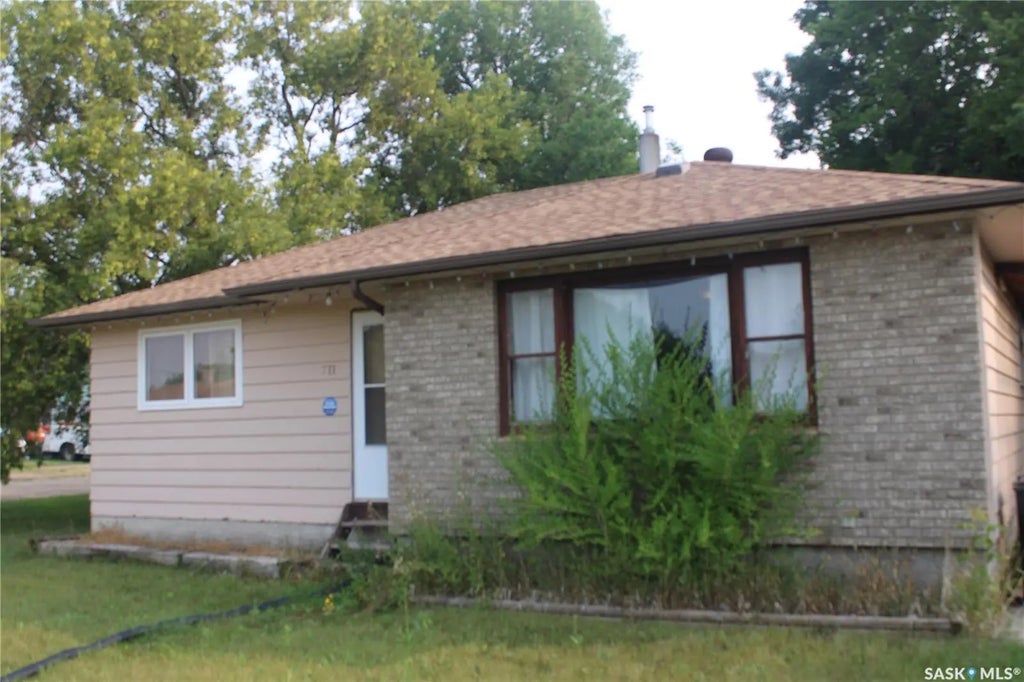 711 Yorkton Avenue, Theodore