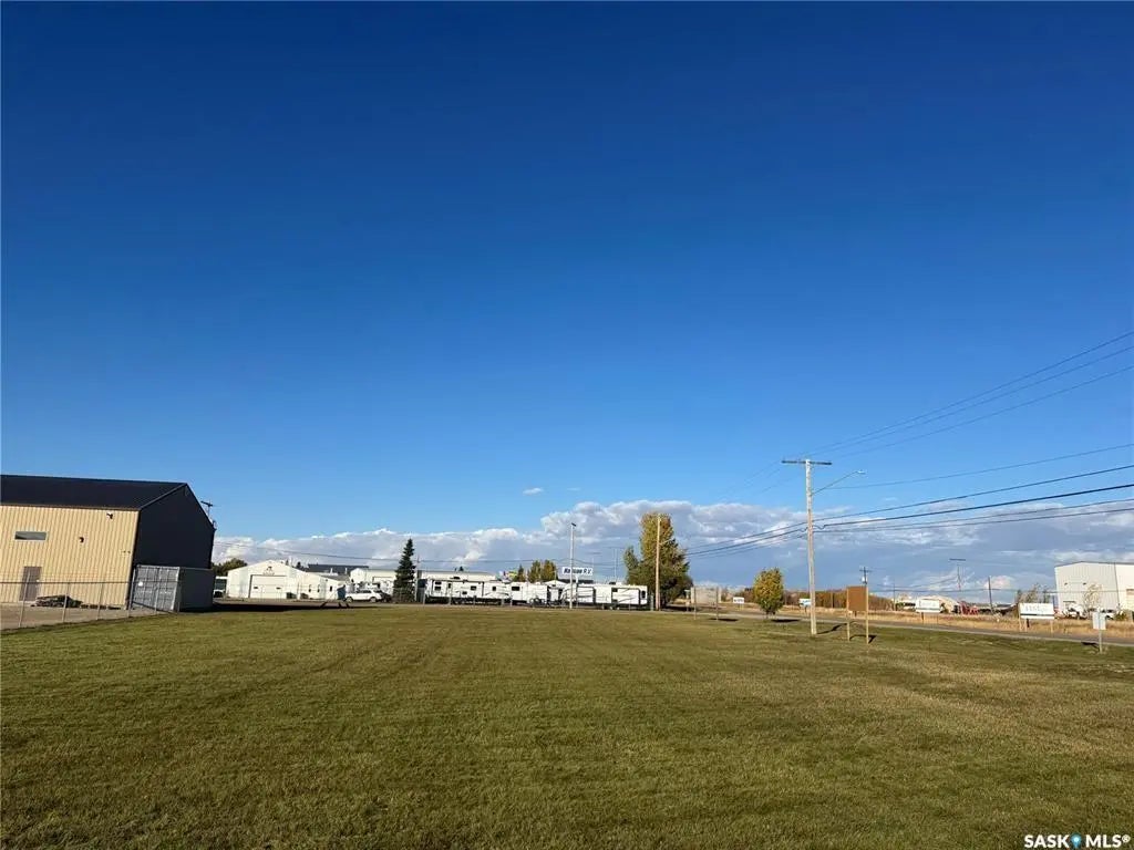 1001-1005 6th Avenue S, Warman