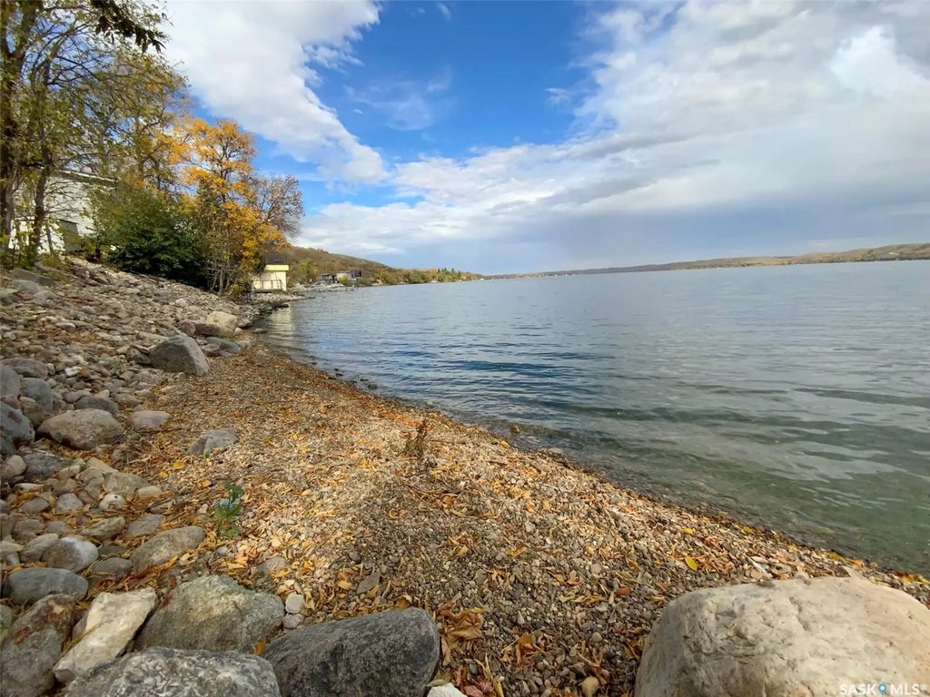 159 Katepwa Road, Katepwa Beach