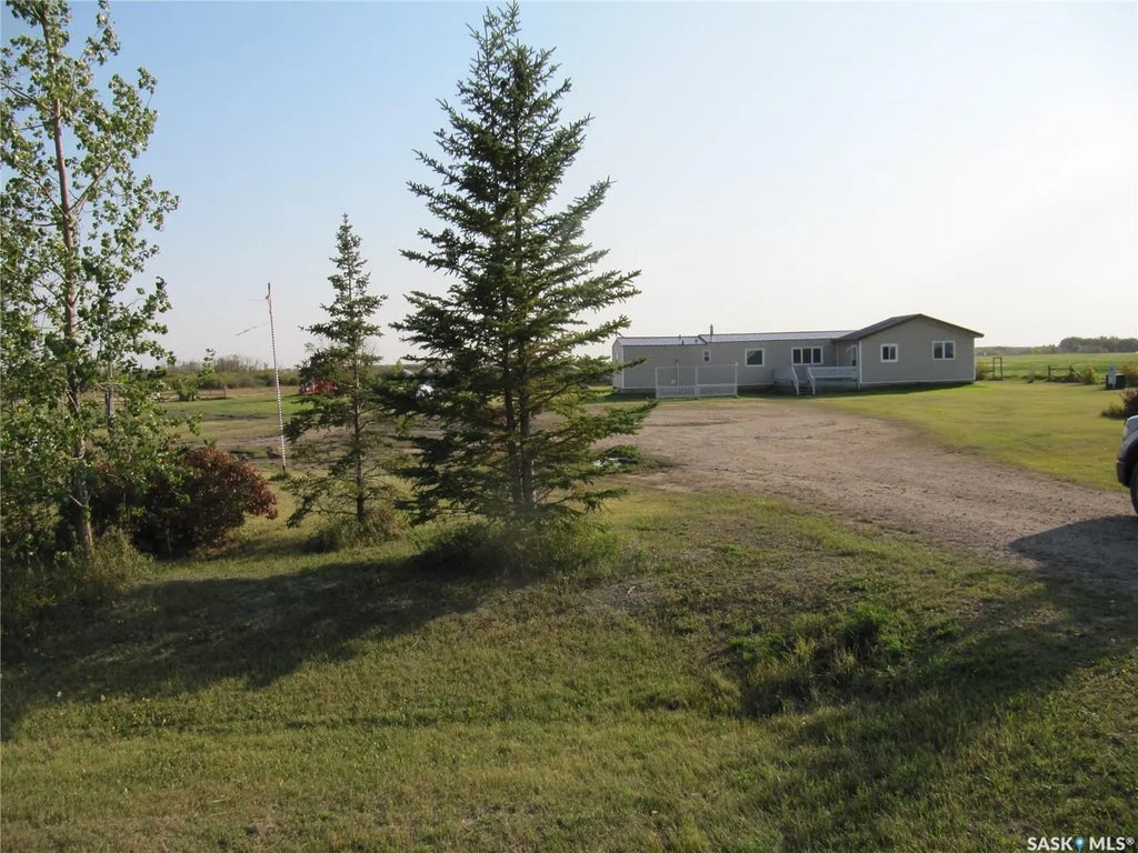 Glaslyn Ne Acreage, Parkdale Rm No. 498