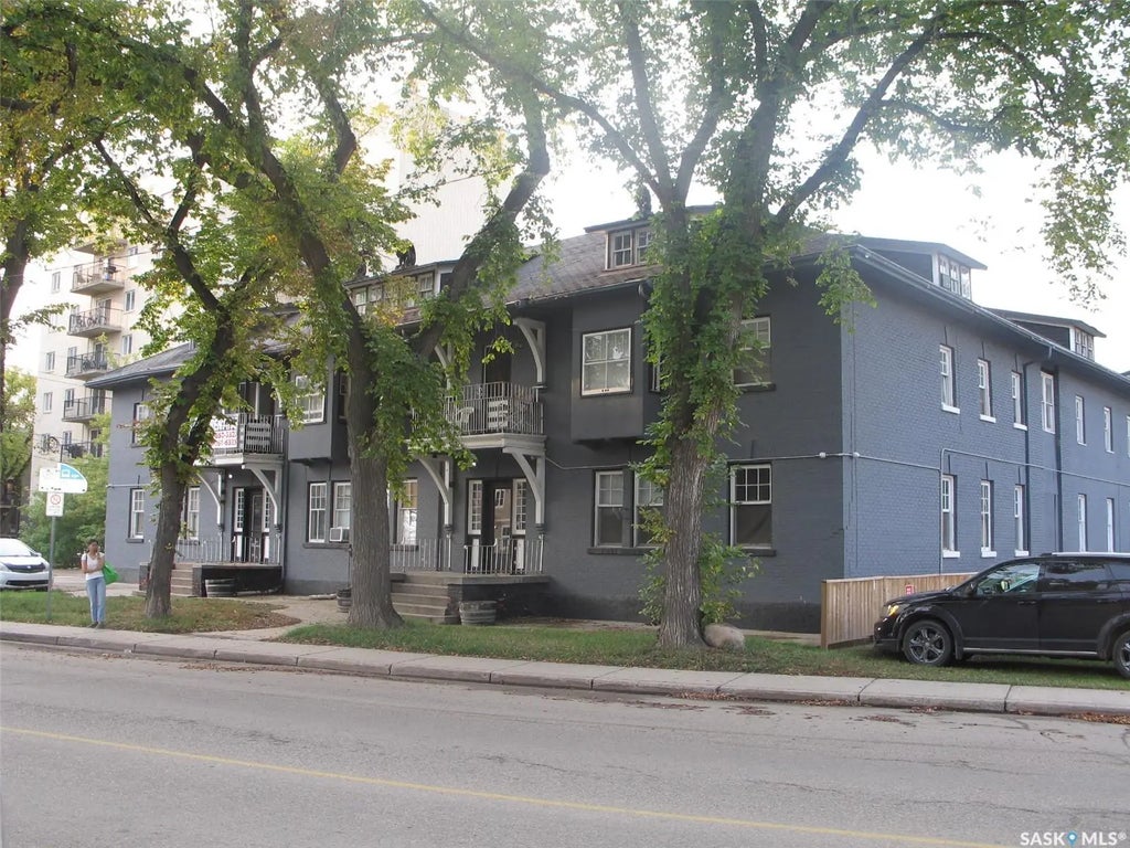 305 Queen Street, Saskatoon