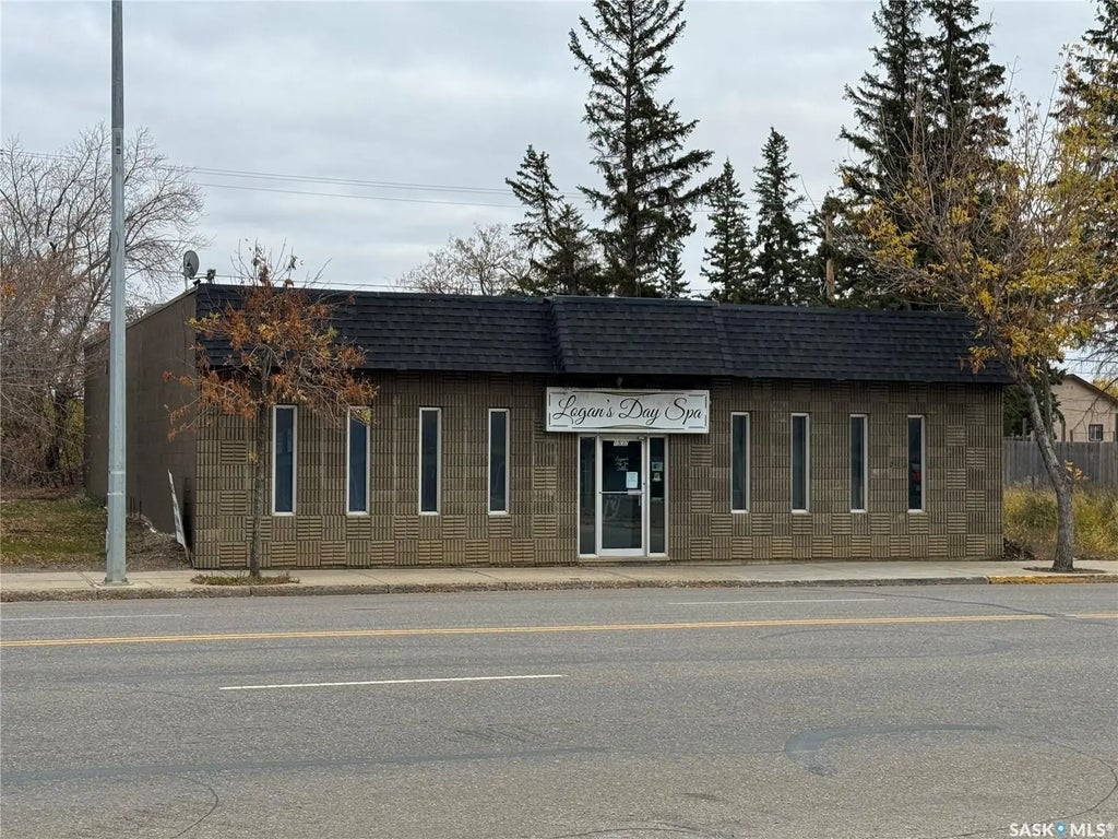 1532 100th Street, North Battleford