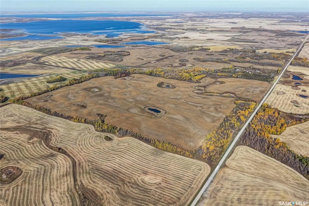 Rm400 Three Lakes Land, Three Lakes Rm No. 400