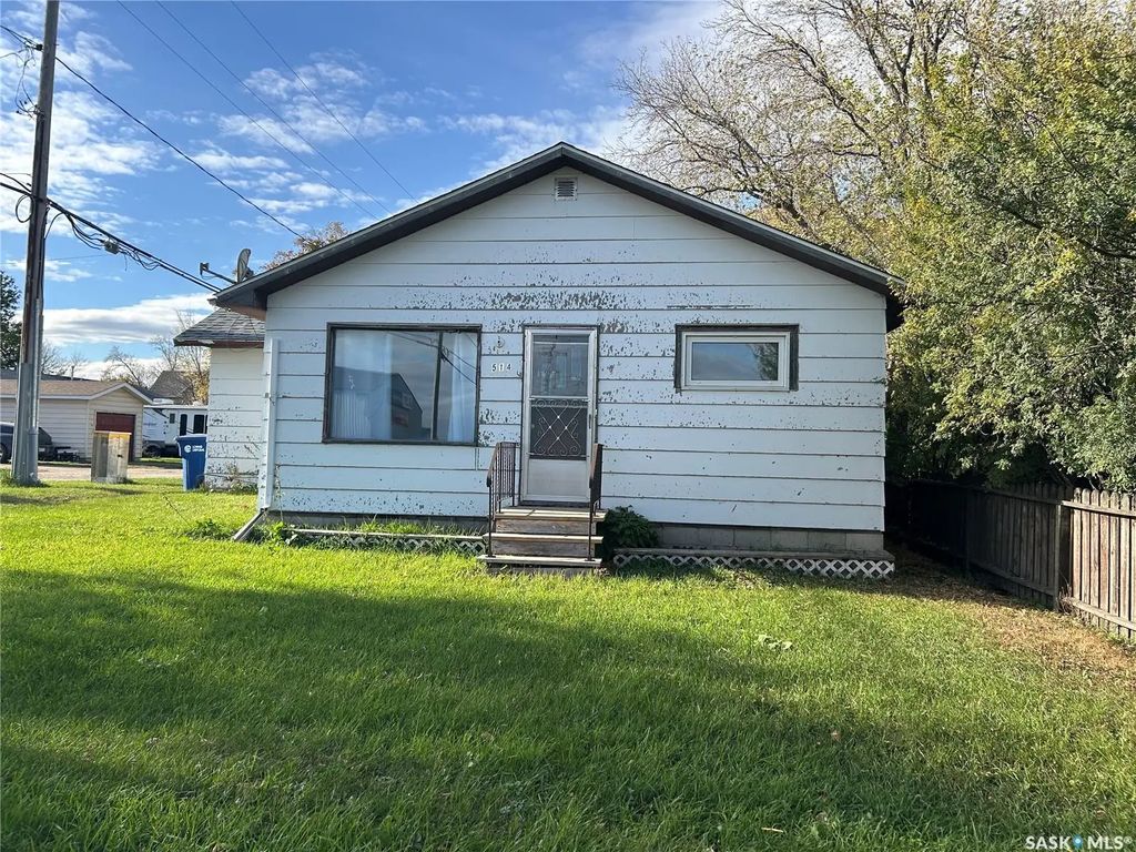 514 Main Street, Moosomin