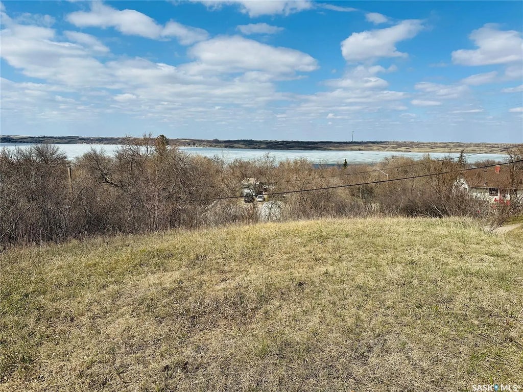 338 Green Avenue, Regina Beach