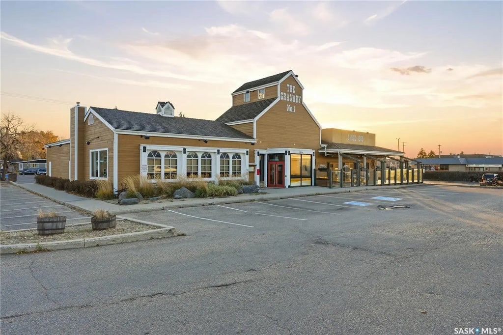 2806 8th Street E, Saskatoon