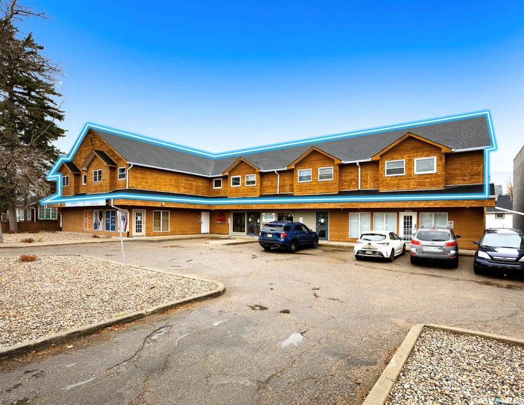 4008 Dewdney Avenue, Regina