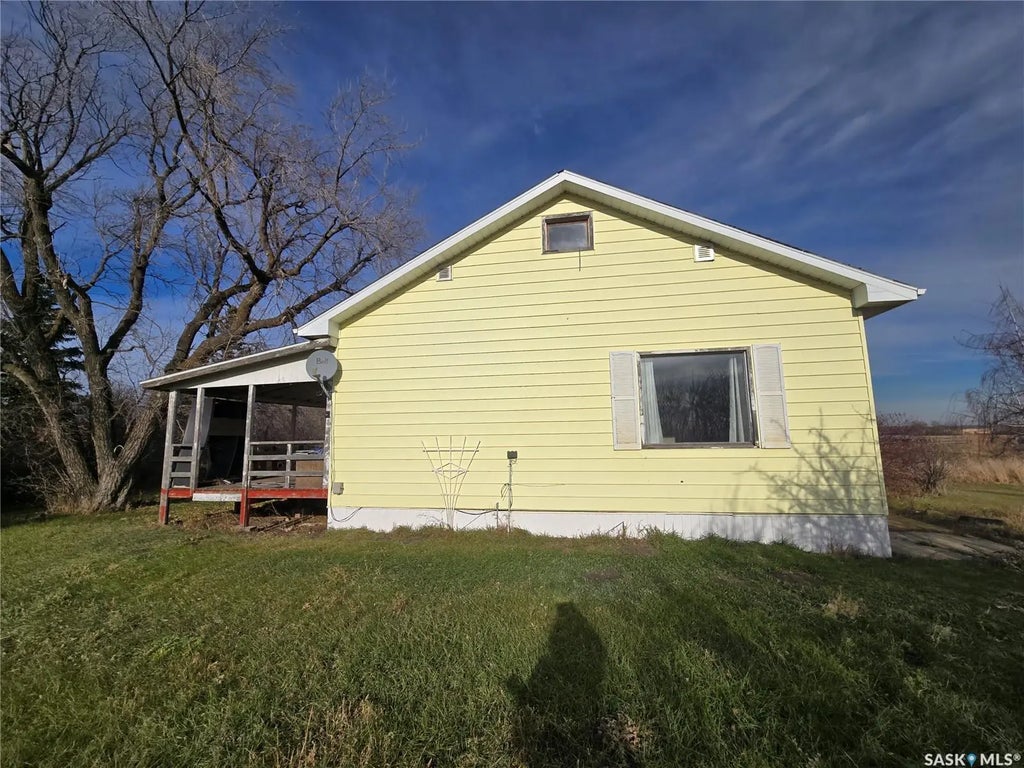 Yellow House Acreage, Wawken Rm No. 93
