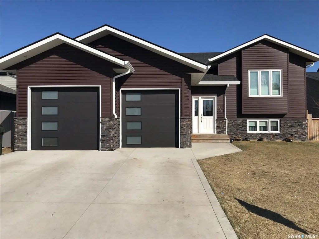 857 Madsen Place, Prince Albert