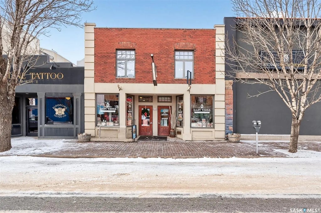 26 Main Street N, Moose Jaw