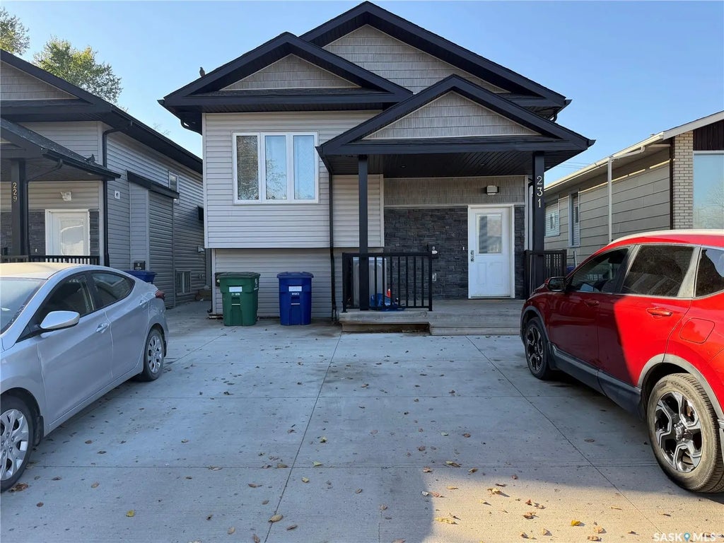 231 S Avenue N, Saskatoon