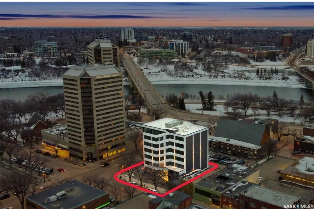 317 4th Avenue S, Saskatoon