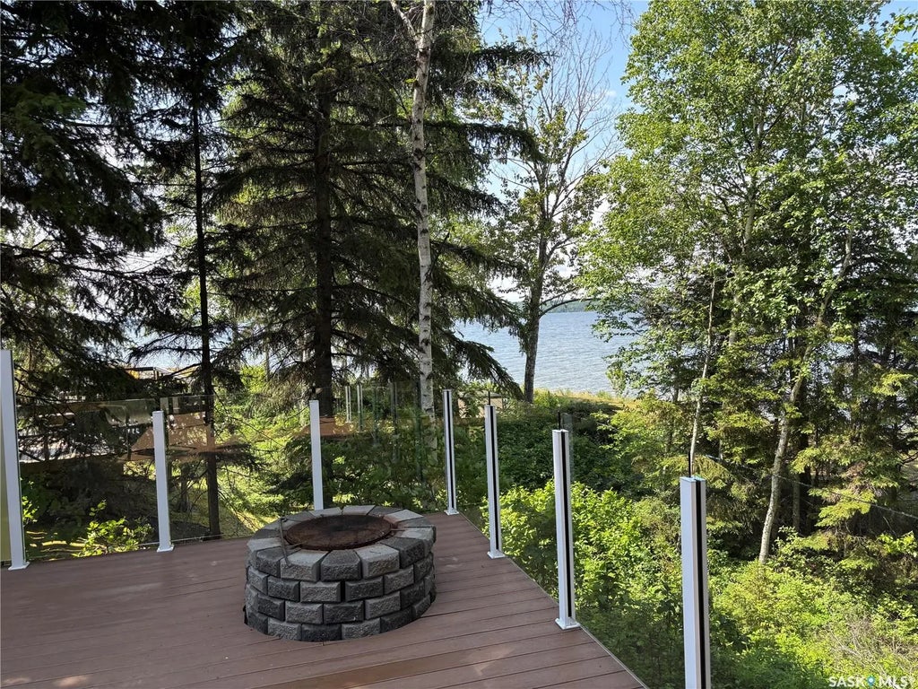 102 Lakeview Drive, Tobin Lake