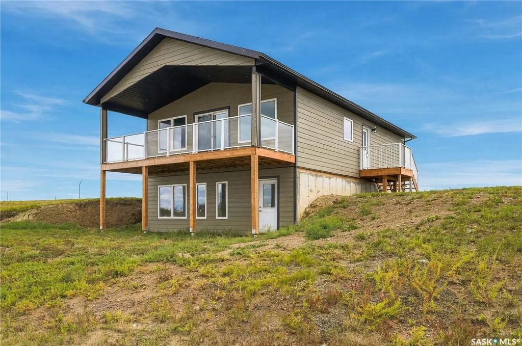 78 Sunset Acres Road, Last Mountain Lake East Side