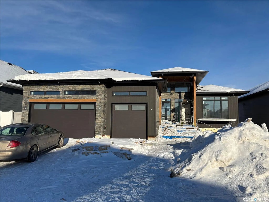 216 Settler Cres, Warman