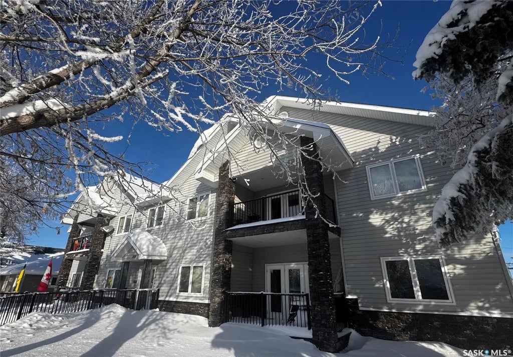 108 2nd Avenue, Kelvington