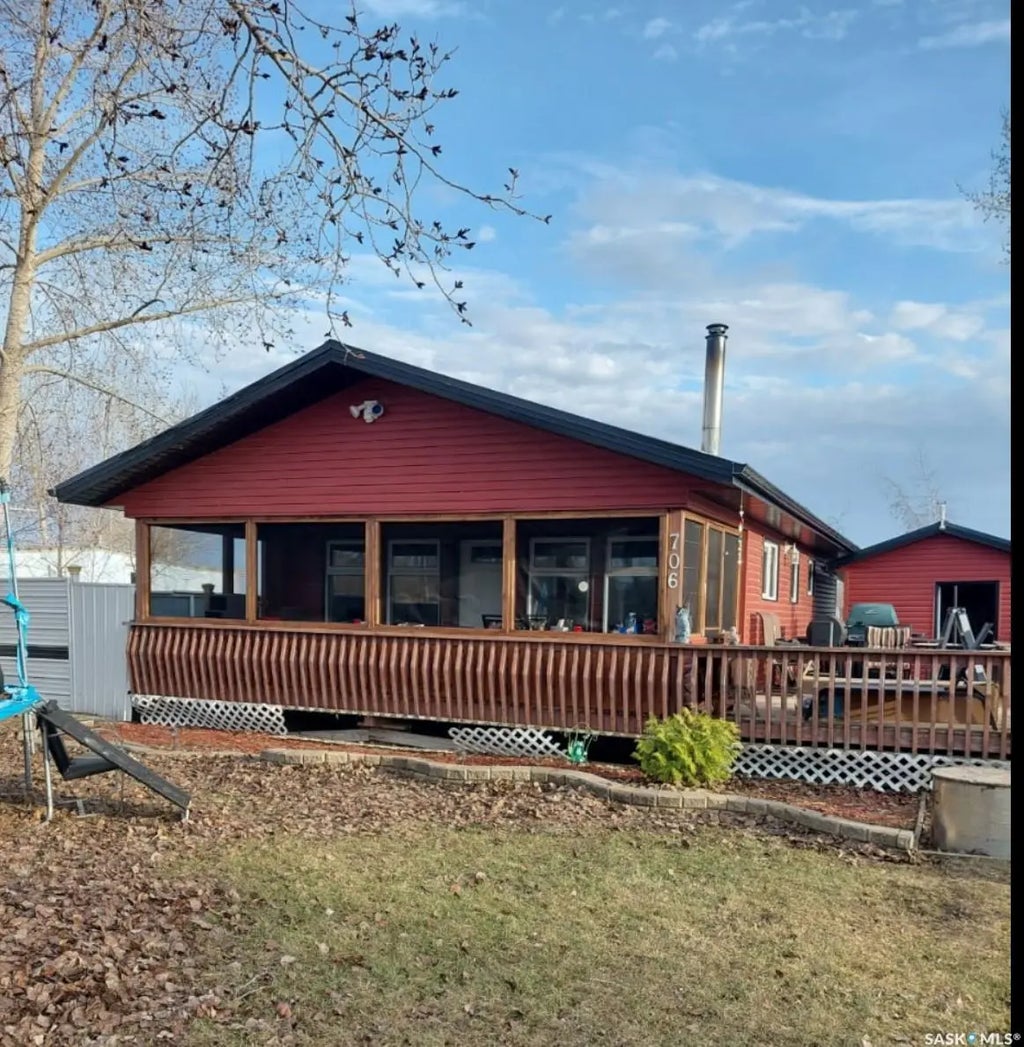 706 Park Drive, Good Lake Rm No. 274