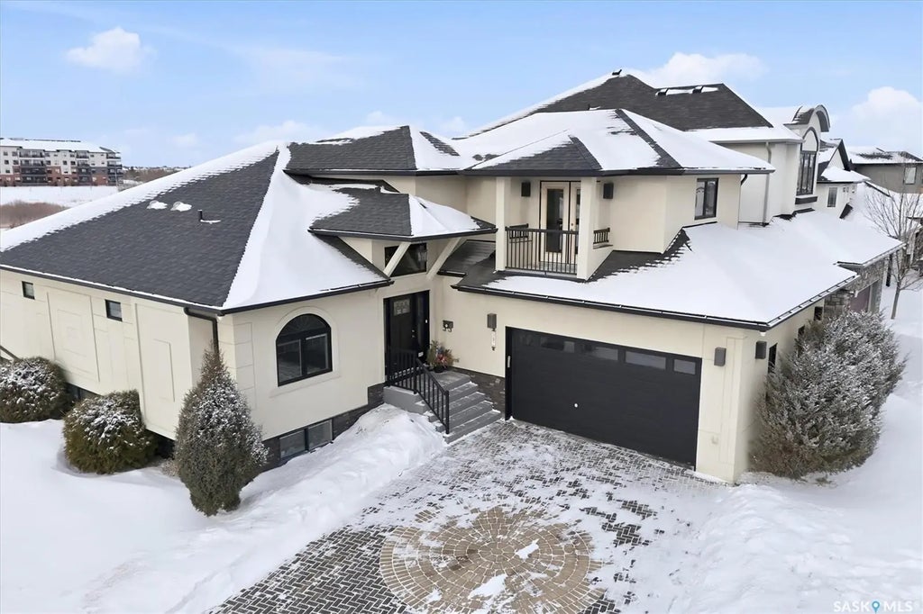 327 Hastings Lane, Saskatoon