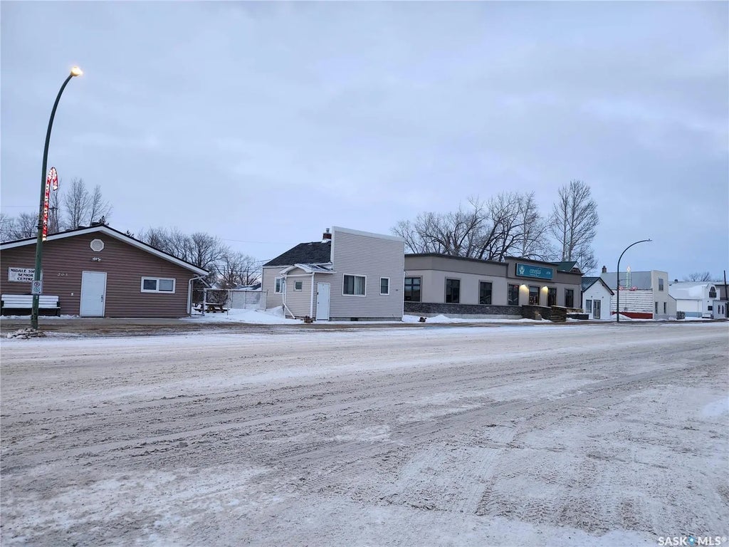 205 Main Street, Midale