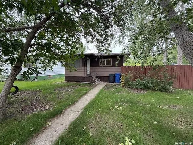 159 Assiniboine Terrace, Kamsack