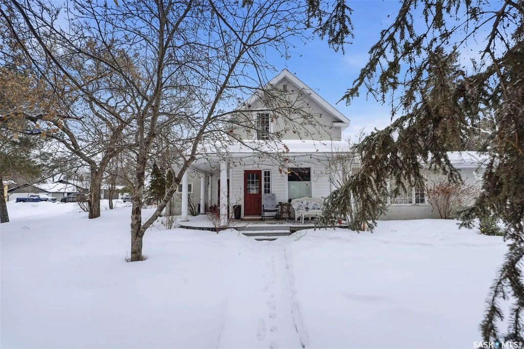 200 1st Avenue, Marcelin