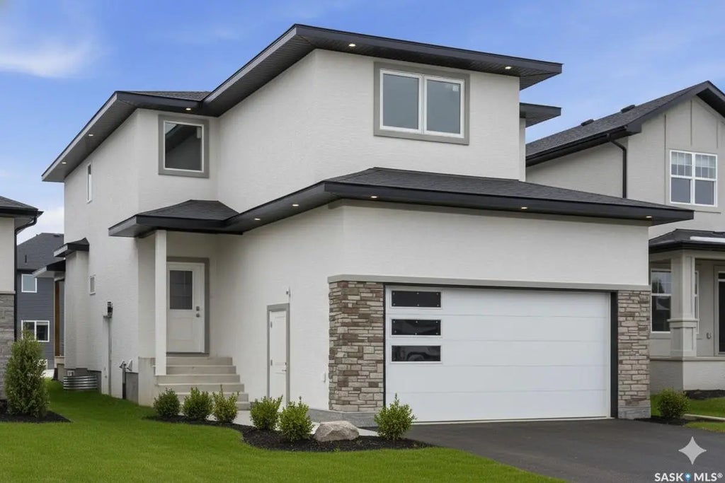 707 Nazarali Union, Saskatoon