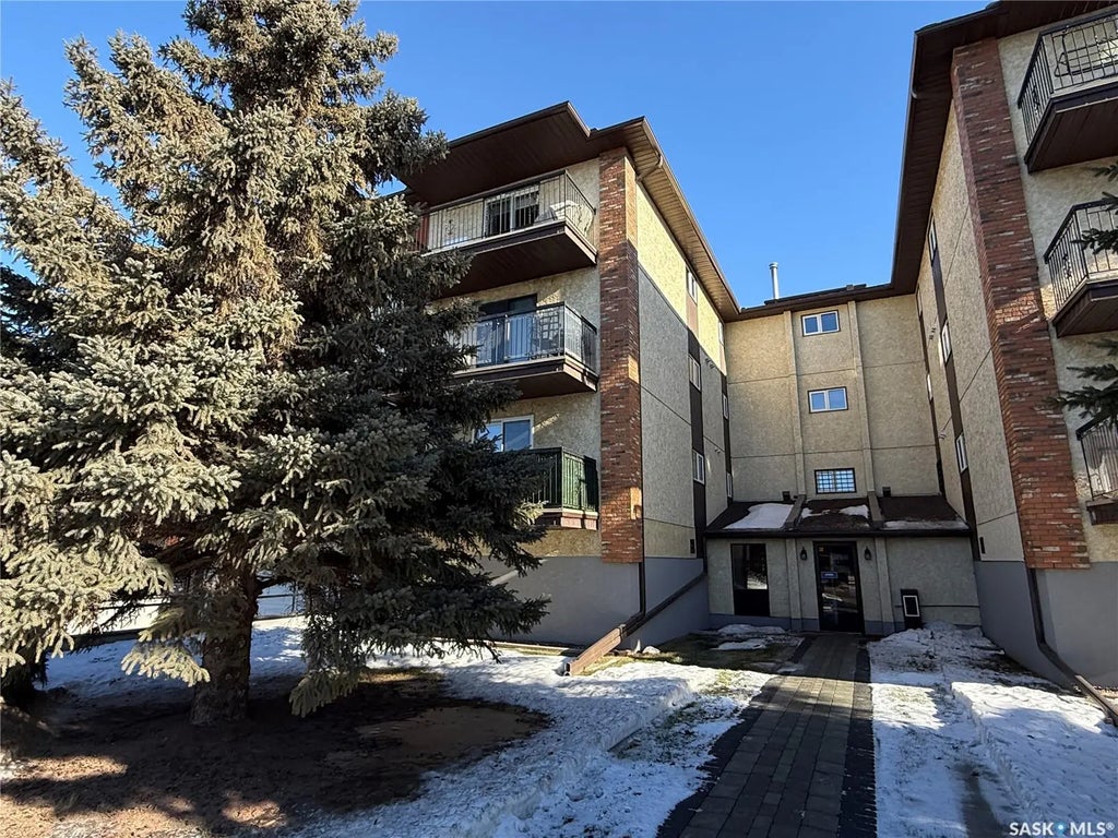 #103 - 2013 Arlington Avenue, Saskatoon