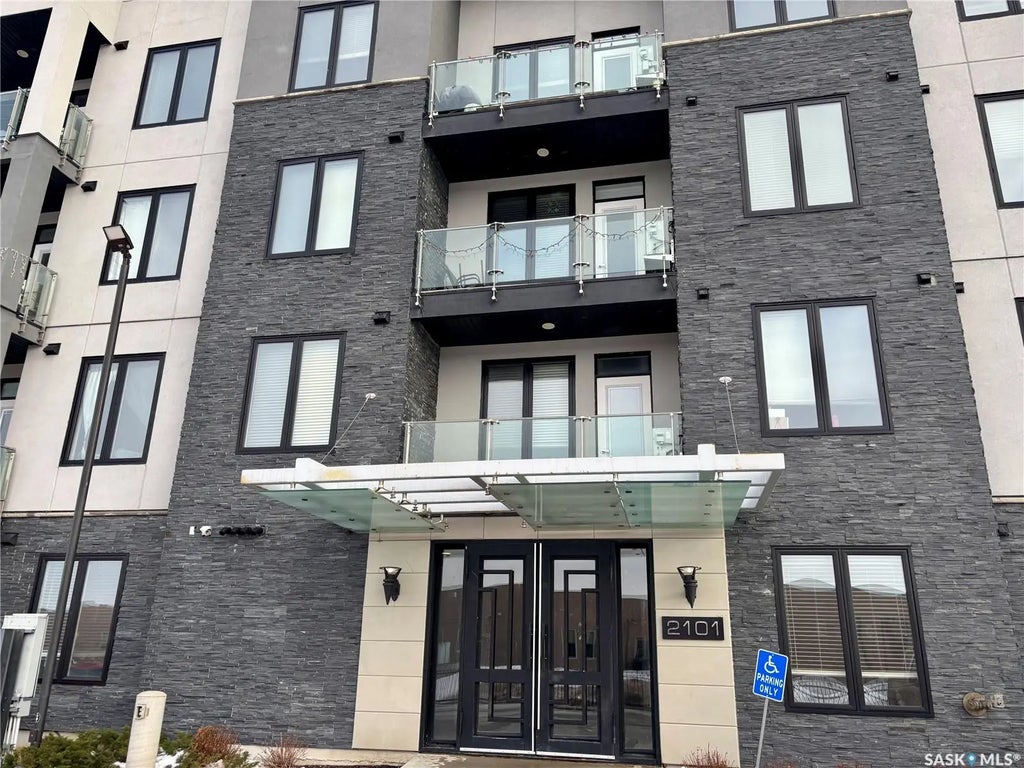 #203 - 2101 Heseltine Road, Regina