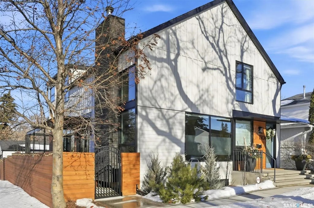 1301 11th Street E, Saskatoon