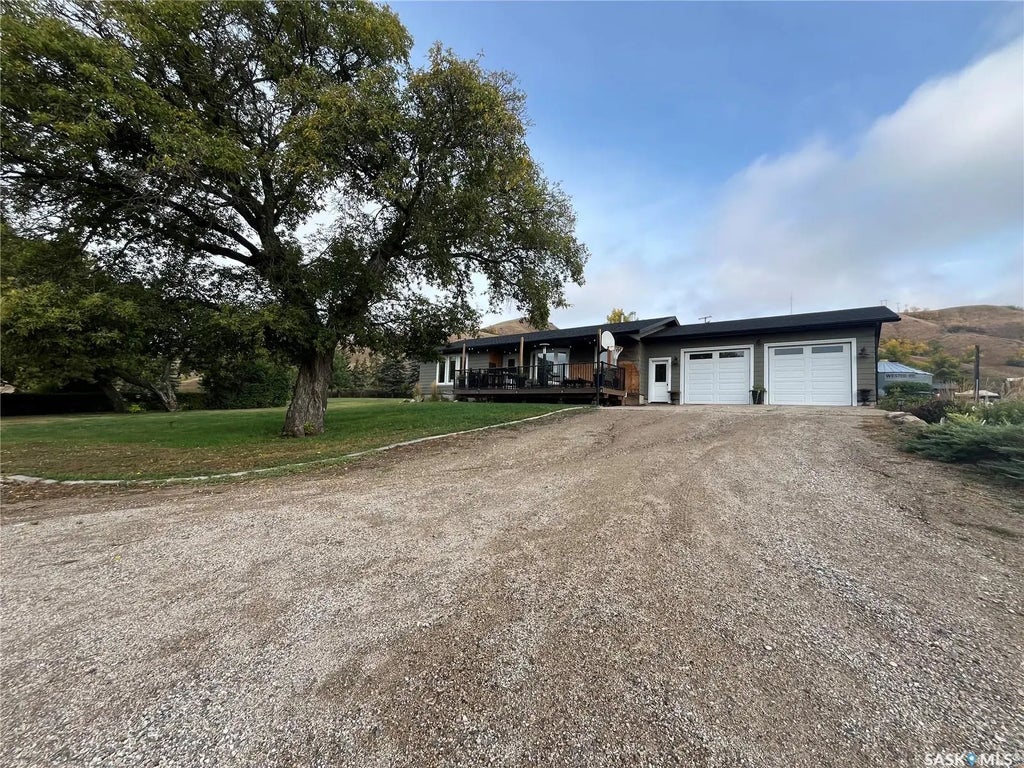 Hill Acreage, Fertile Belt Rm No. 183