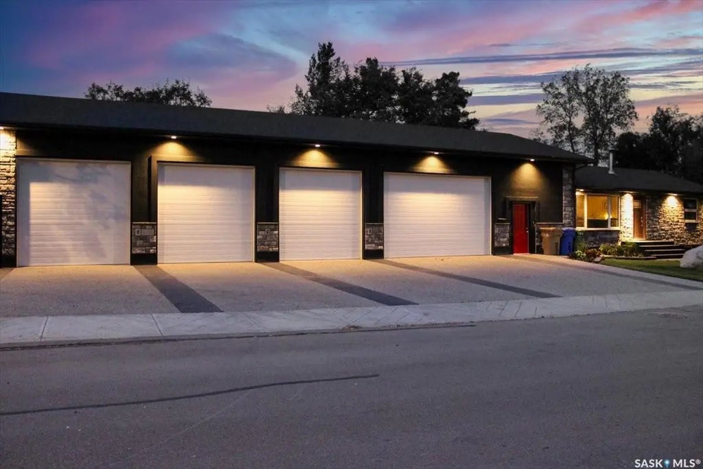 7200 6th Avenue, Regina