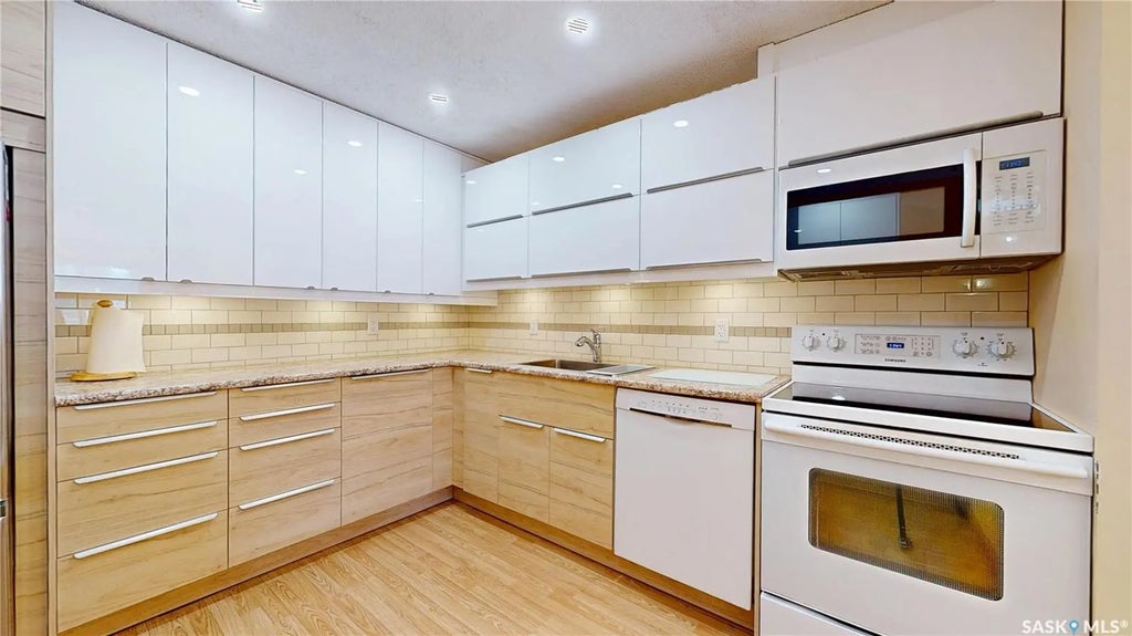 2727 Victoria Street, Regina